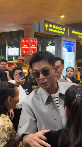 Đón Hạn Thiếu Long về Việt Nam 😍 Cổ Thiên Lạc #kootinlok #louiskoo #cothienlac #comaythoigian #tvb