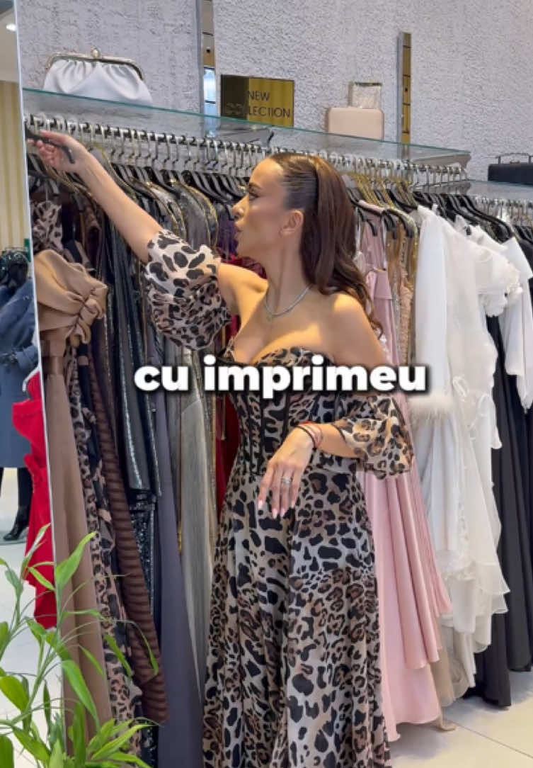 #hellenfashion #rochiideocazie #dresses #stylish #choosetoshine 