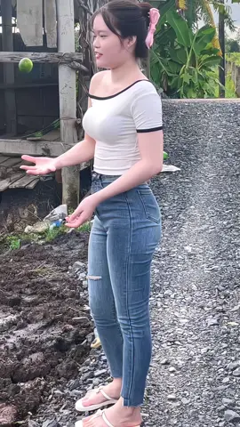 Mẹ nói mốt sửa cái chồi này lại cho tui bán nước mía🤣#quê 