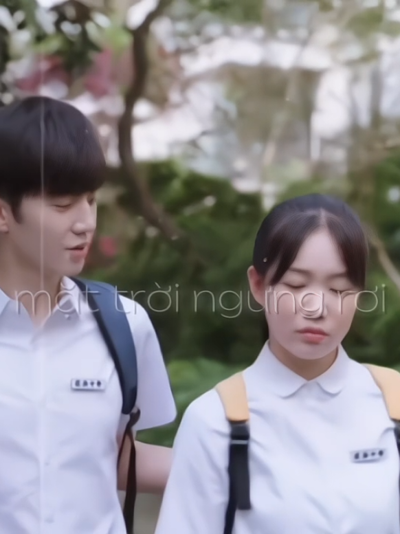 : Dỗ dành bạn cùng bàn của mình đi >< #bimatnoigoctoi  #chautuviet_dinhtien  #trantrietvien #tumongkhiet #trantrietvien_tumongkhiet 