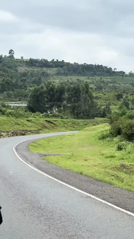 @Explorer's Peak Adventure 🌍 