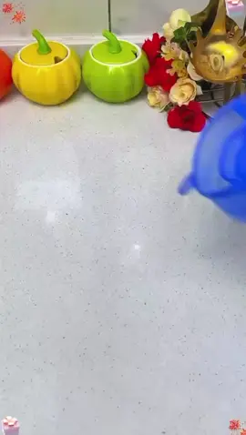 🧁 أغطية سيليكون متعددة 🌀 مرنة وتناسب كل شيء! من الأوعية الصغيرة إلى القدور الكبيرة 🍲 ♻️ بديل صديق للبيئة عن البلاستيك، قابلة لإعادة الاستخدام وآمنة للغسالة والثلاجة. 🧽 سهلة التنظيف – فقط اغسلها بالماء الدافئ أو ضعها في غسالة الصحون. ✨ تحتوي المجموعة على غطاءين كبيرين (9.8 إنش) لتغطية القدور والسلطانيات الكبيرة بسهولة. #مطبخ #منزل #منتجات_عملية #توفير #أدوات_مطبخ 