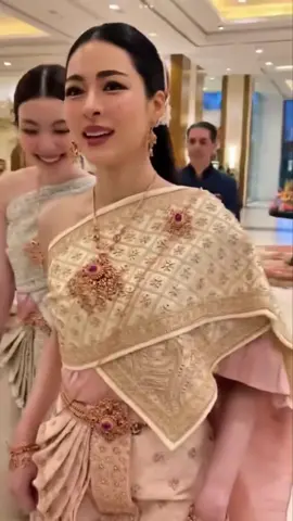 สวยมาก#lingorm #linglingkwong #ormkornnaph 