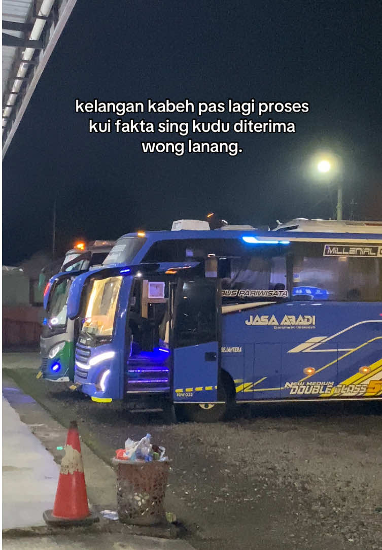 Mau liburan? Jasa Abadi Trans Solusinya🚍  Perjalanan nyaman, aman, dan menyenangkan? Jasa Abadi Trans selalu siap mengantar ke destinasi impianmu dengan armada terbaik🎒✈️  🔹 Jetbus 5 Premium 🏆  🔹 Fasilitas Nyaman & Lengkap 🔹 Pelayanan Terbaik ✅  Yuk, rencanakan perjalananmu bersama Jasa Abadi Trans 🚍💨  𝐔𝐧𝐭𝐮𝐤 𝐢𝐧𝐟𝐨𝐫𝐦𝐚𝐬𝐢 𝐥𝐞𝐛𝐢𝐡 𝐥𝐚𝐧𝐣𝐮𝐭, 𝐒𝐢𝐥𝐚𝐡𝐤𝐚𝐧 𝐡𝐮𝐛𝐮𝐧𝐠𝐢 𝐤𝐚𝐦𝐢: ☎️ 081-327-088-341  ☎️ 085-848-230-075 𝐑𝐞𝐬𝐞𝐫𝐯𝐚𝐬𝐢 & 𝐤𝐚𝐧𝐭𝐨𝐫 : 📍Jl. Raya Sigombong - Kecepit, Kec. Punggelan, Banjarnegara - Jawa Tengah 53462. #JasaAbadiTrans #Pariwisata #EksplorasiBaru #TemanPerjalananmu #sewabuspariwisata 