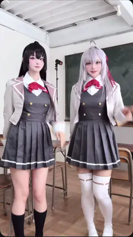 デレてくれた♡@もちむぎ👻🌾 #周防有希コスプレ #アーリャコスプレ #時々ボソッとロシア語でデレる隣のアーリャさん