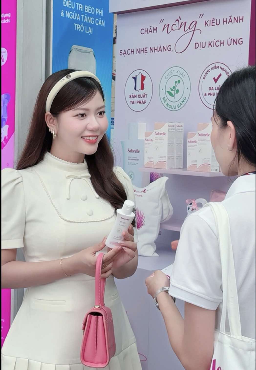 Chăm sóc vùng kín cũng là một phần của skincare, một cách để tụi mình yêu thương bản thân toàn diện hơn, từ trong ra ngoài #SaforelletừPháp #WomentumbySaforelle #Sạchnhẹnhàng #Dịukíchứng #TieuThu