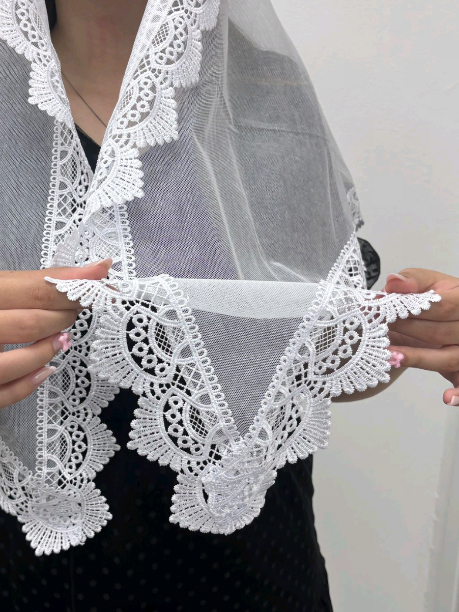 • Lindo Véu CCB com Renda Larga, Modelo Luzia, Véu de Alta Qualidade e Acabamento Impecável.  • Disponível nos Formatos Rendondo de Bico e Retangular, Entregamos para todo o Brasil. • Temos este modelo disponível aqui na nossa loja no tiktok shop! qualquer dúvida pode entrar em contato conosco. Estamos com promoções incríveis! 🥰 • FRETE GRÁTIS NO NOSSO SITE! Por tempo limitado, então corre pra aproveitar! • Deus abençoe sempre! 🙏 . . . . . #congregacaocristãdobrasil #lançamentos #centraldovéu #véusccb #CCB 