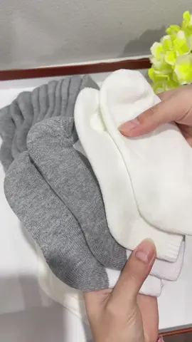 Mùa đông các mẹ cứ sắm cho các con đôi tất lông giữ ấm chân này là ytam nha #tatlotlong #tatchanchobe #tatchan #tatlotlongchobe #thanhhoai22003 