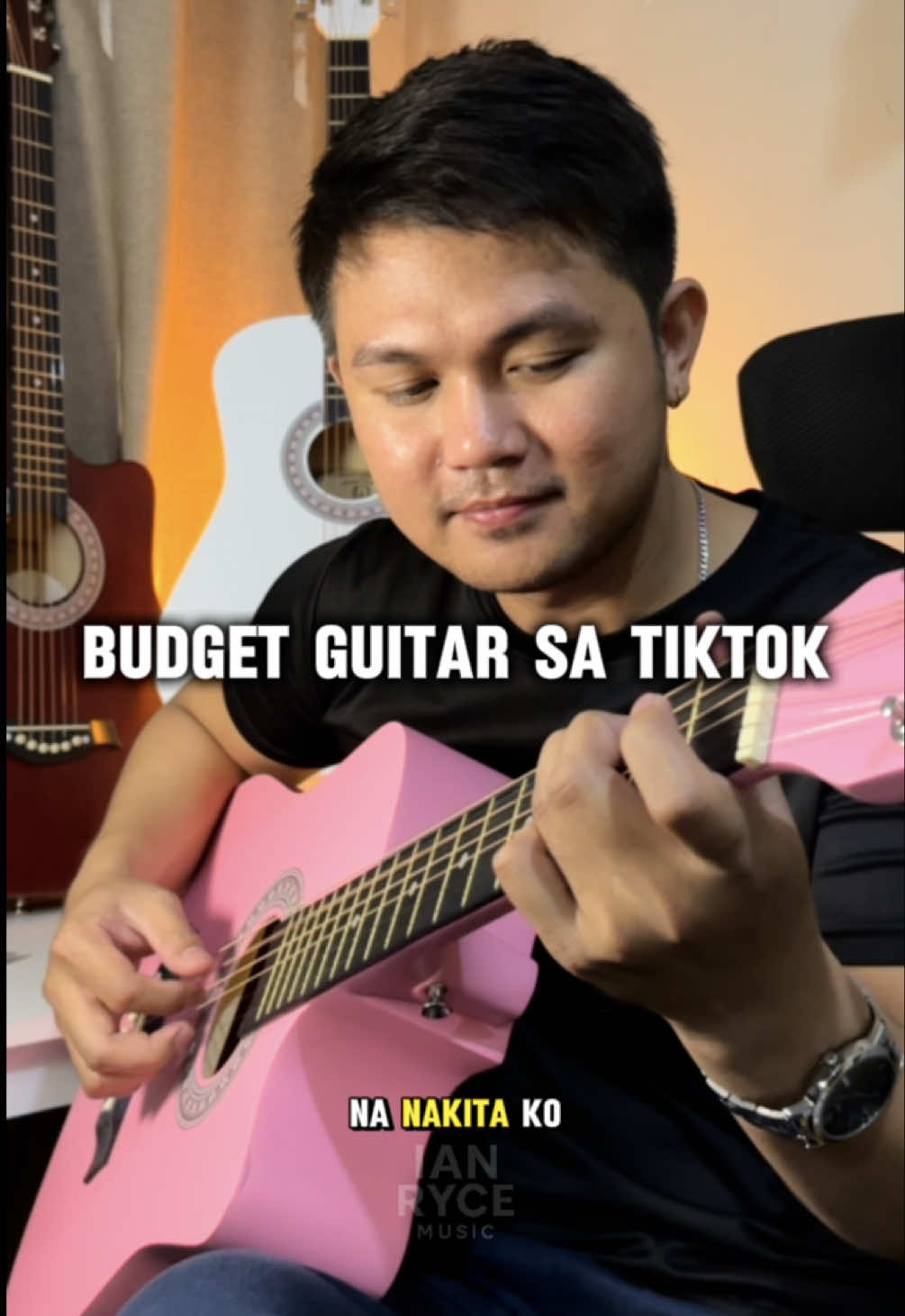 🎸 Heart String 38” Acoustic Guitar — pinaka budget-friendly guitar para sa beginners! 💕 Low action, may truss rod, at kumpleto sa freebies — gig bag, capo, tuner, at marami pa! 😍 Perfect pang-regalo o pang-practice. Check out mo na bago maubusan! ⚡ #HeartStringGuitar #38InchAcousticGuitar #AcousticGuitarPH #BudgetFriendlyGuitar #GuitarForBeginners @HeartString.os 