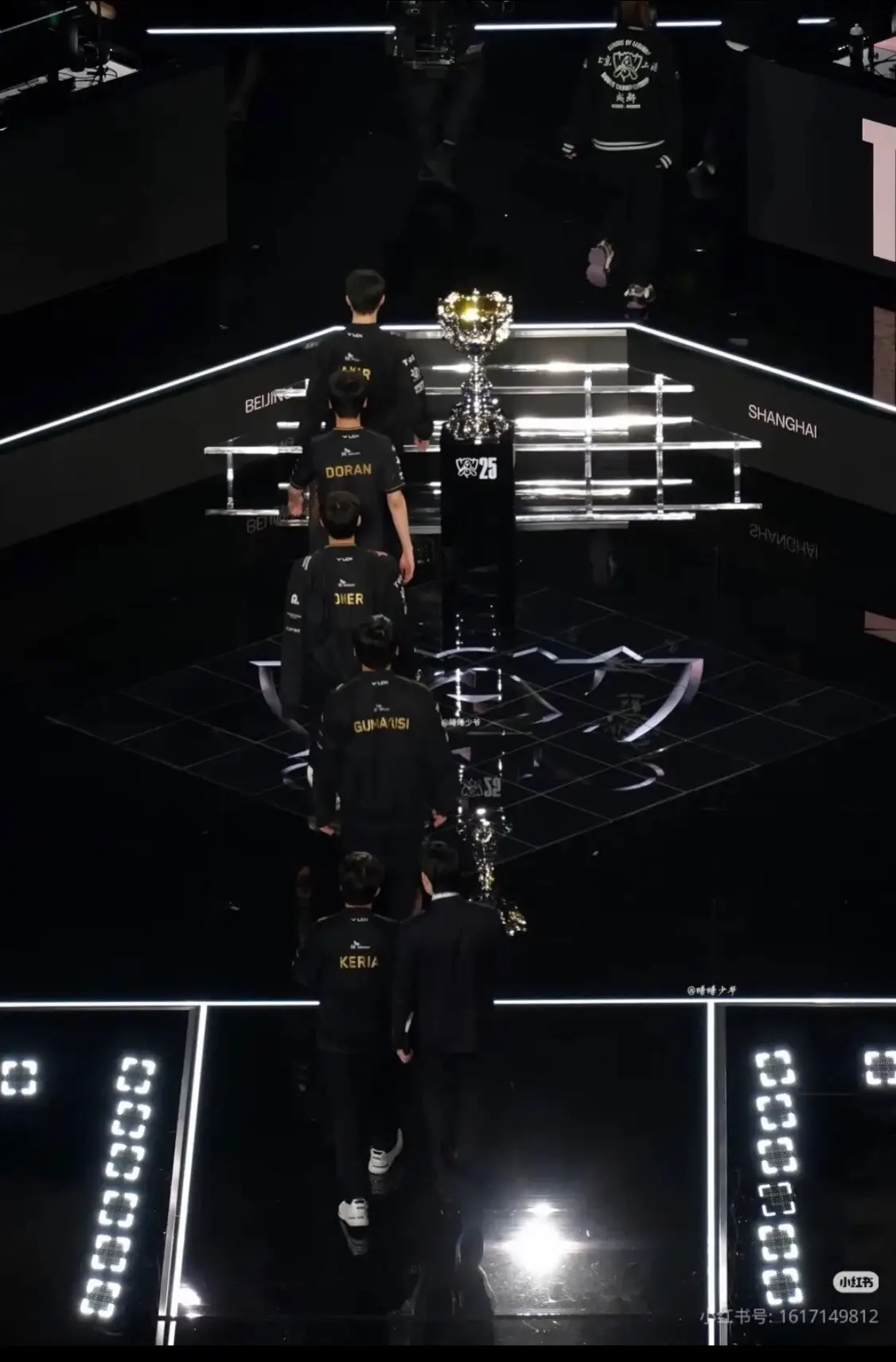 bọn anh kinh tế 🙌🏻😁#T1WIN #hjfgkfighting #hjfgkwin #xhhhhhh 