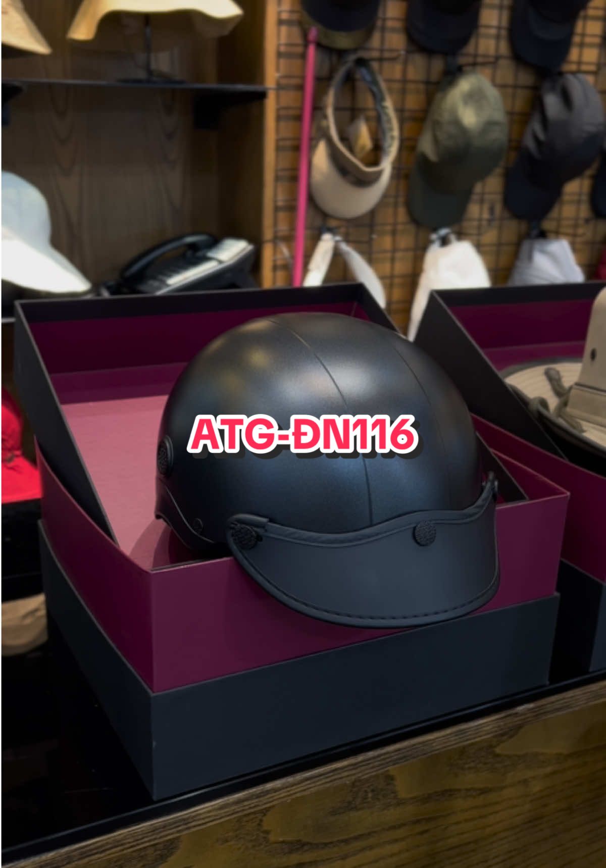 Vẫn là màu đen nhung mã “ ATG-ĐN116 “ sẽ có nhũ ( kim tuyến ) nhea cả nhà #nonsonchinhhang #nónsơn #nonbaohiemson #mubaohiemdep 