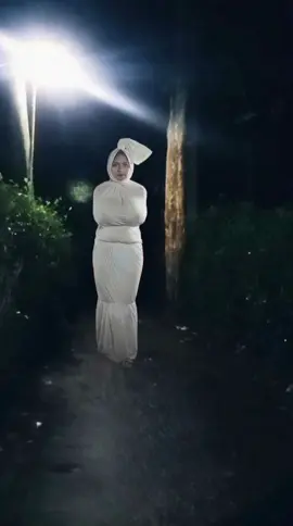 pocong cantik joged #pocong #cantik #hantu 