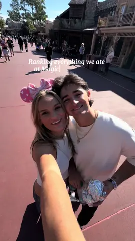 We ate everything 😂😂#CapCut #DisneyEats #MagicKingdomFood #DisneyVlog #DisneyCouple 