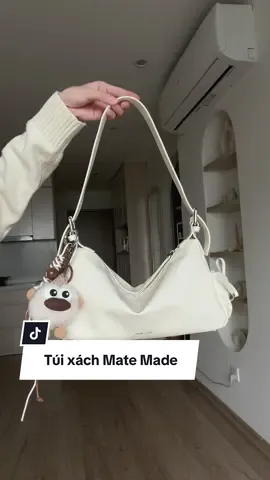 Bác nào đang cần túi đi chơi hoặc đi làm có thể tham khảo em này nha #hoaihayho #reviewdogiadung #tuixach #tuixachnu #matemade 