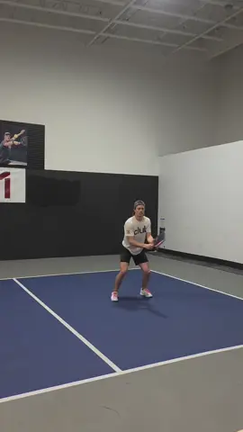 Chi tiết cách đánh cú swing volley cho anh em nhé #pickleball #volley