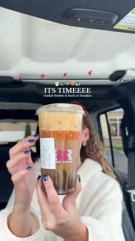 ITS TIMEEEE!!! Did you get yours? Comment your Dunkin order!! ✨❤️🎅🏻🎄 @Dunkin' #dunkin #dunkincookiebutter #cookiebuttercoldbrew #christmas #dunkinchristmas 