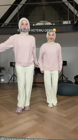 ini beda emak bapak ya ko bisa mirip ya😭🤣 seru kaya adek sendiri🤗🥹