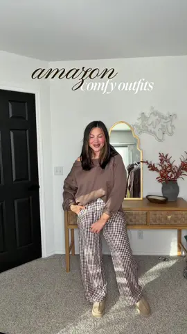 If it’s not comfy, I’m not going. That’s the rule. 💤🛍️ 