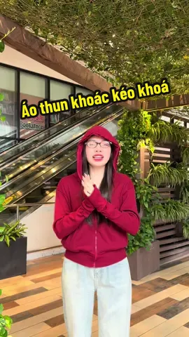 Áo khoác mũ xinh nè #xuhuong #hienkimcuong #aokhoac #aokhoaccomu 