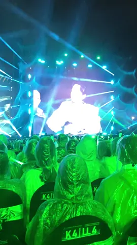 #dauanthanhxuan #liveconcert 2025 #đantrường  #laycaykimmaydo  Các bác k phải so ai hát hay hát dở gì đâu? ưng ai hát thì thấy ng đó hay thôi. Thần tượng của e thì bất diệt luôn. Nhạc gì a cũg cân 🤣🤣#trending 