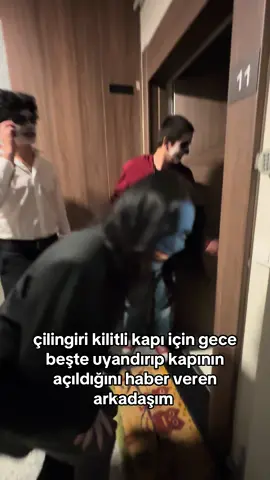 abi tam şu an açıldı diyor bir de KQLCPŞCMQŞCÖQŞCMAŞC   #kesfetbeniöneçıkart #beniöneçıkart #fyp #keşfet 