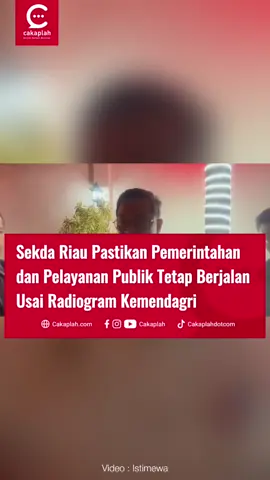 Pemerintah Provinsi Riau menegaskan komitmennya untuk menjaga stabilitas penyelenggaraan pemerintahan pasca diterbitkannya radiogram dari Kementerian Dalam Negeri (Kemendagri). Radiogram tersebut disampaikan dalam rangka menjamin kesinambungan pemerintahan dan pelayanan publik di Provinsi Riau. Sekretaris Daerah Provinsi Riau menyampaikan bahwa Kemendagri telah menugaskan Wakil Gubernur Riau, SF Hariyanto, untuk melaksanakan tugas dan wewenang Gubernur Riau. “Radiogram ini merupakan langkah administratif agar roda pemerintahan dan pelayanan kepada masyarakat tidak terhenti. Semua urusan pemerintahan tetap berjalan sebagaimana mestinya,” ujarnya di Pekanbaru.
