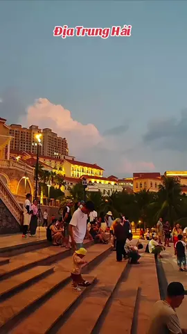 #TikTokAwardsVN Ca khúc này nghe rất tâm trạng và cảm xúc lắm luôn 