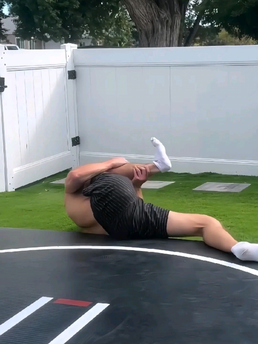 Epic Hilarious Fails That Will Make You Laugh!.☻☻☻ Get ready for the funniest hilarious fails you’ll ever see!  Which fail made you laugh the hardest? Share in the comments!                          #funny, #fails, #comedy, #hilarious, #trending 