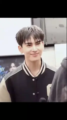 သူ့ကလေးကိုအမြဲတမ်းအပြုံးမပျက်အောင်ထားသောထနပ်ပွန်လေး..🥺🖤🤍 #foryoupage #perthtanapon #santapongsapak #PerthSanta #fyppppppppppppppppppppppp 