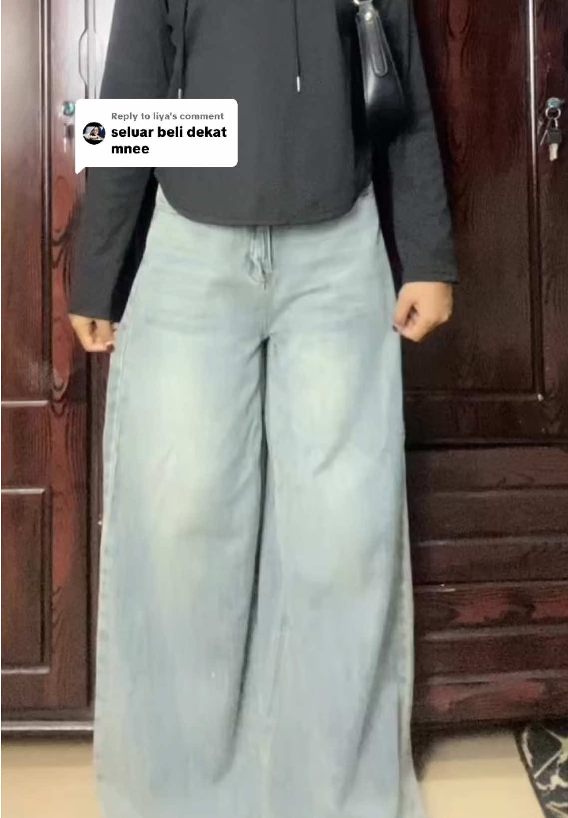 Replying to @liya #jeans #jeansoutfit #baggyjeans #baggypants #outfit 