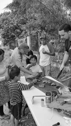 Así pasamos nuestro feriado en la fila del diésel  #Bragantina #Bragantinabolivia #churrasco #bolivia #regalochurrasquero 