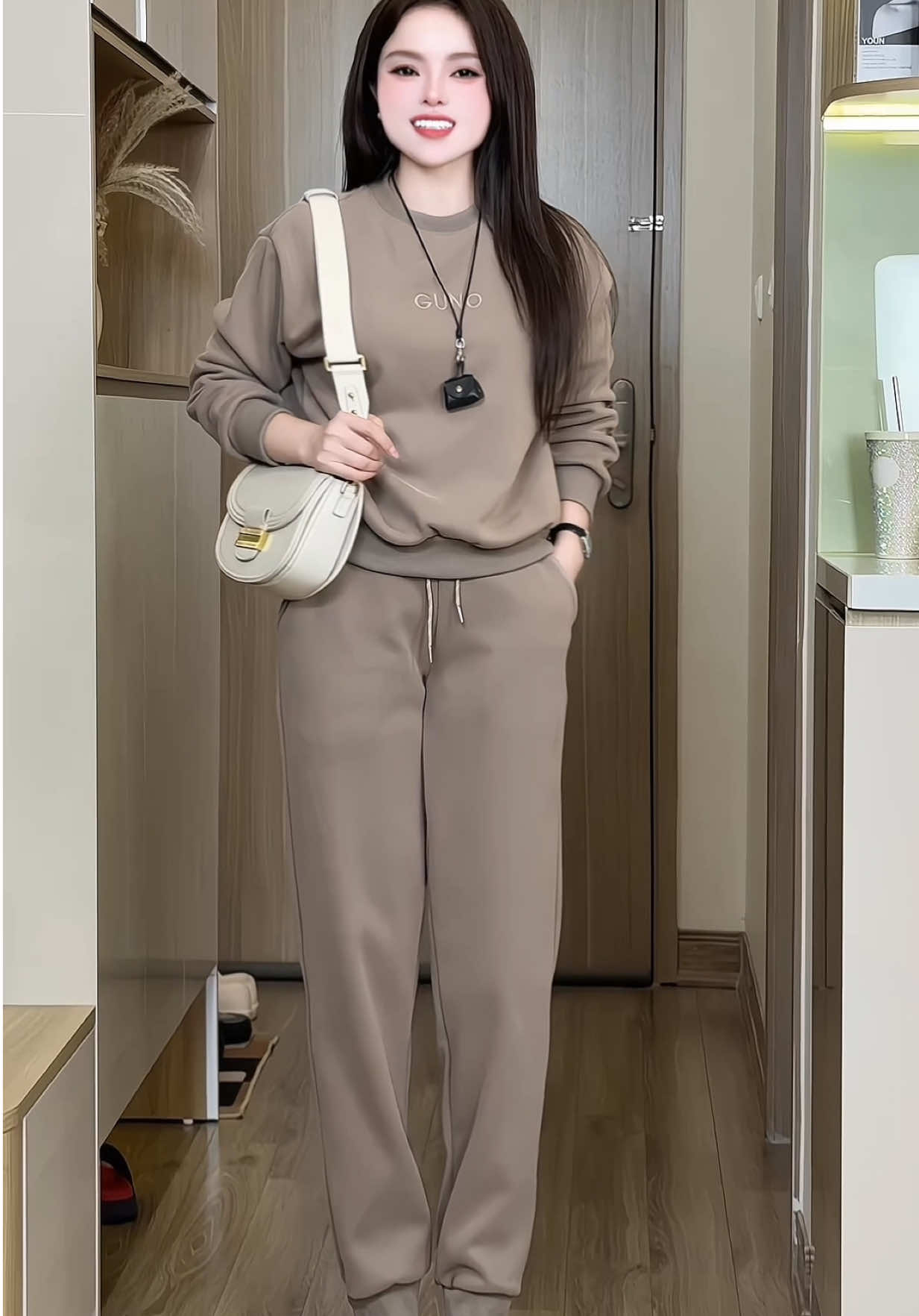 Set bộ nỉ lót nhung Guno xịn sò thêu cao cấp xịn mê luôn  #setbo #setboxinh #setbonu #bonilotlong #setboni