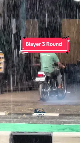 panaskan jet darat saat hujan . . . . #demenngindeng #jetdarat #rxkingindonesia #yamaha #sragen24jam 