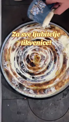 Mlada tikva znači samo jedno .Tikvenica sa domaćim kajmakom #fyp#tikvenica#pita#pitaodtikve#foryou 