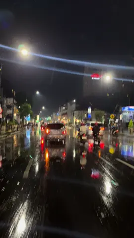 surabaya after rain #surabaya #kotalamasurabaya #fypage 