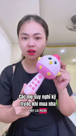 Cái mic đáng tiền thực sự, con hát líu lo cả ngày, tối nghe nhạc nghe thơ nghe kể chuyện bé thích lắm, shop này giá rẻ mà mic xịn ba mẹ tham khảo cho con nha #micro #dochoichobe 