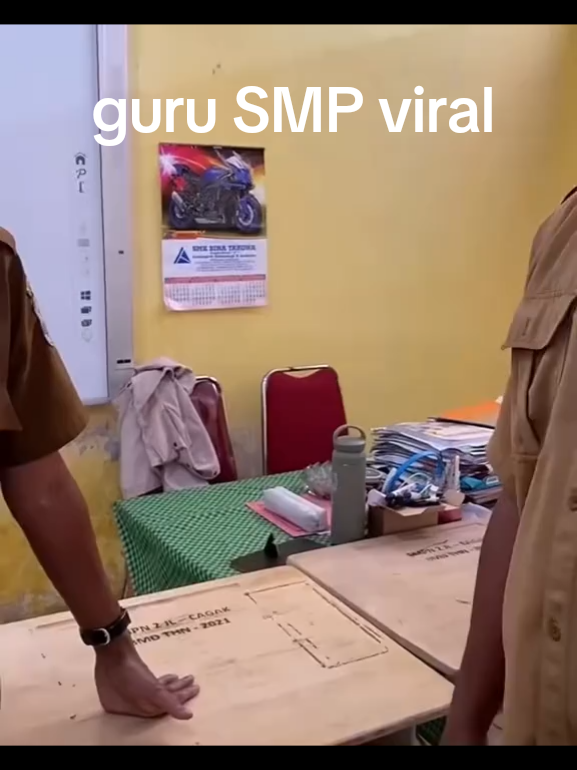 guru SMP viral# #tiktokviral  #guru cekcok dengan orang tua siswa