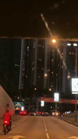 minat lagu, fahami lirik