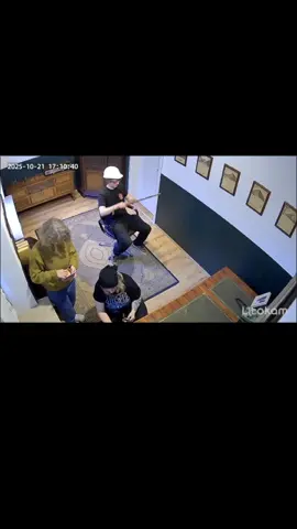 Wir hoffen, dass ihr in unseren Räumen Spaß habt – egal wie! 😁 #EscapeRoom #rätselraumruhrpott #rätselraum #ruhrpott #bochum #fun #TeamAdventure #FYP #EscapeRoomFun #Teamwork #TeamExperience #Spaßhaben #ComedyVibes #GoodVibesOnly #ChaosCrew