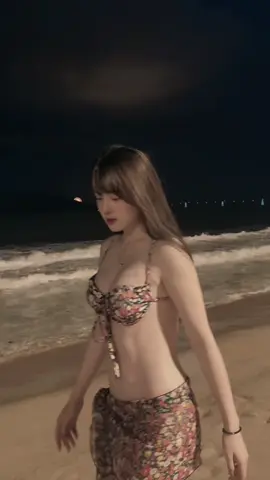 Thanh xuân như một tách trà Em thích uống rượu nên trà còn đây 🤫