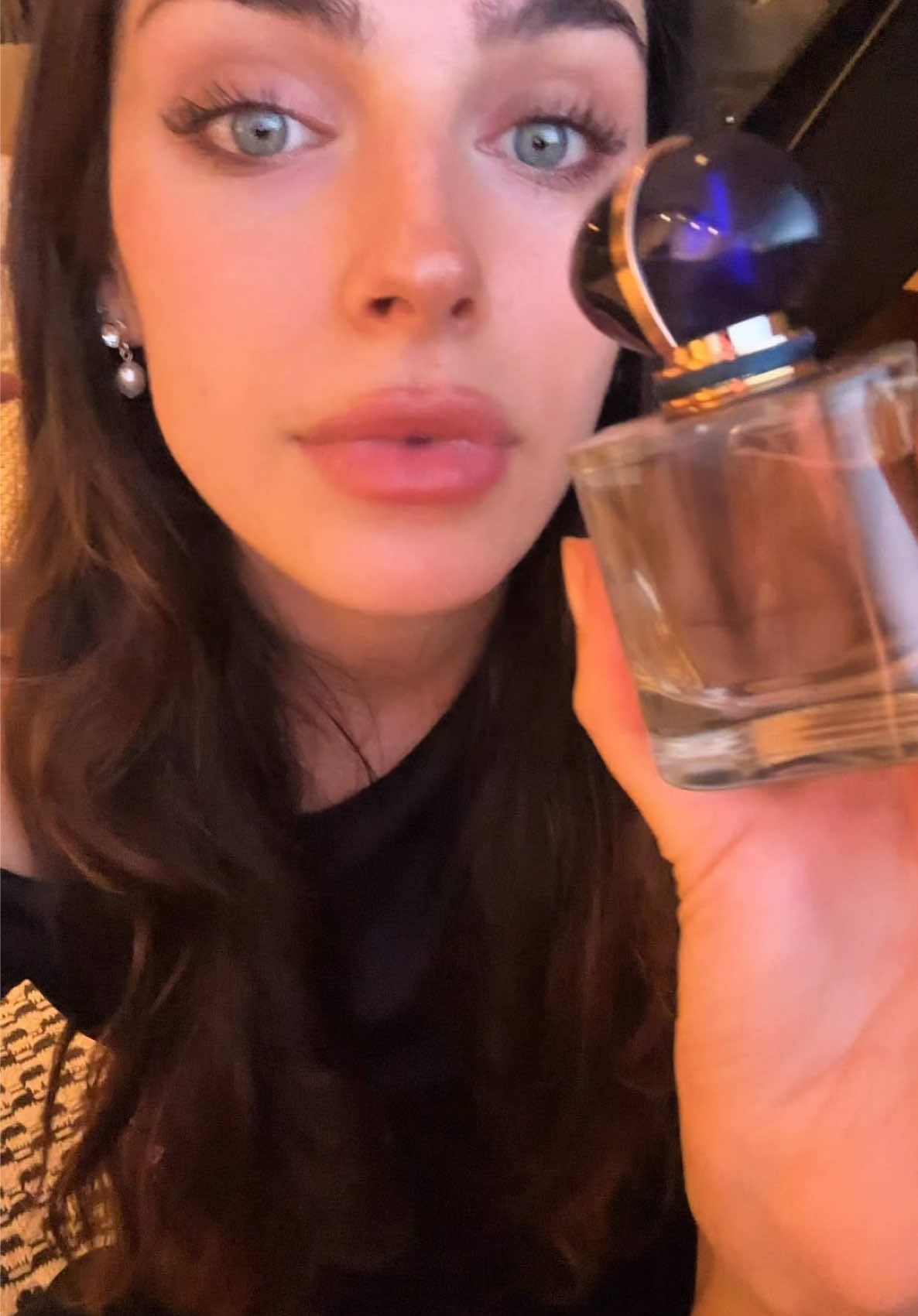 Hasta 40% OFF + 10% OFF extra con mi cupón CANDE10 + CUOTAS SIN INTERÉS en @Perfumerías Rouge  @Armani beauty  #ArmaniFragrances #CyberArmani 