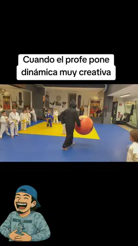 Me pregunto quien se divirtió más #taekwondo 