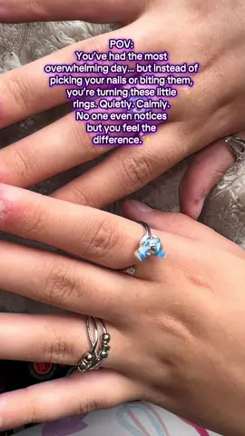 This be the perfect time to buy this for someone who suffers with anxiety 🥹❤️‍🩹 #fidgetrings #fidgettoy #anxietyrelief 