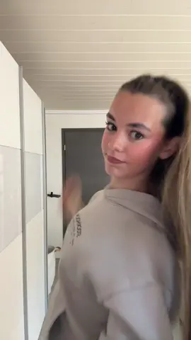 Und schon wieder ein Tanz #fyp #viral #blowthisupforme #goviral #spam 