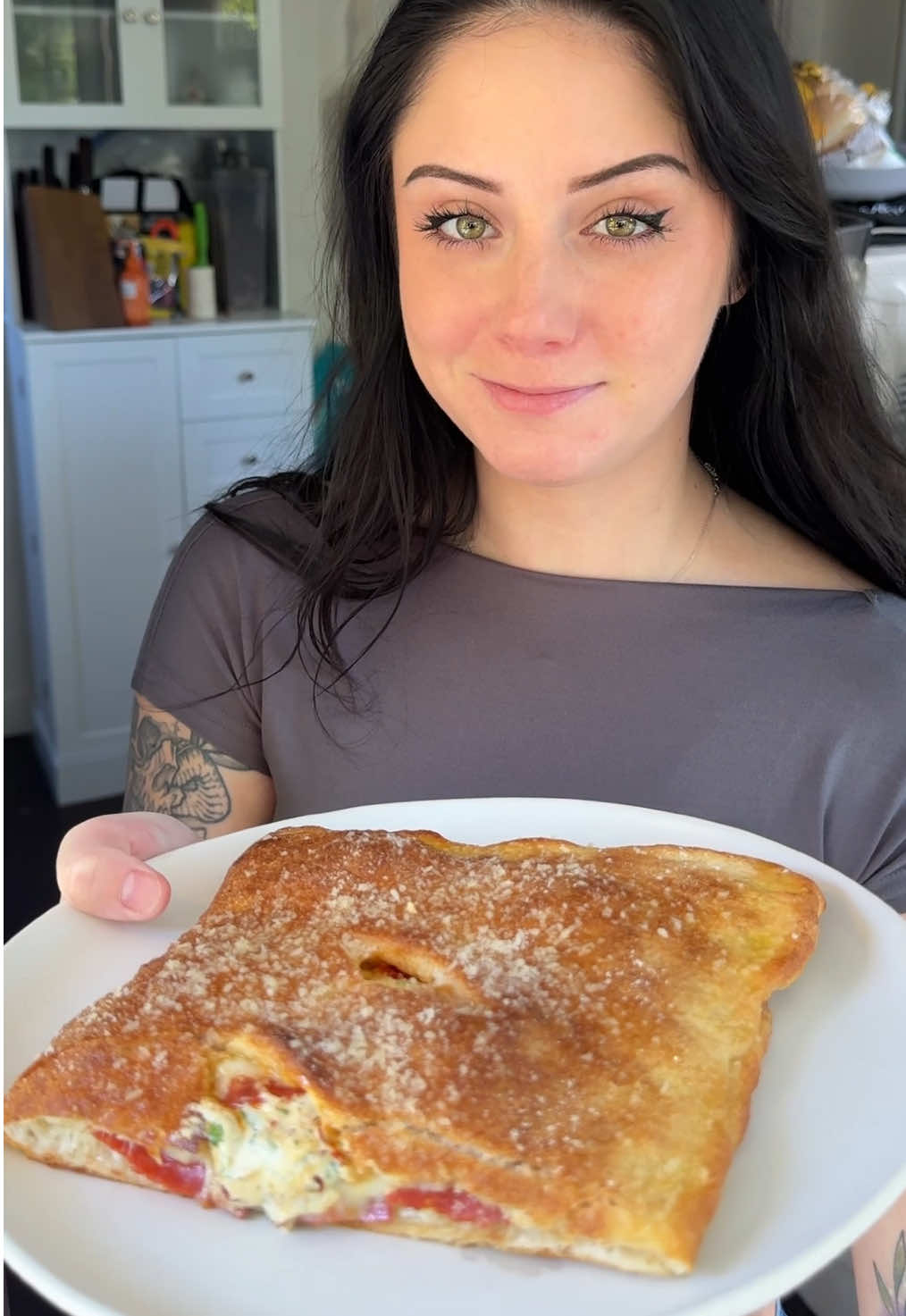 Quick and Easy Giant Calzone! 