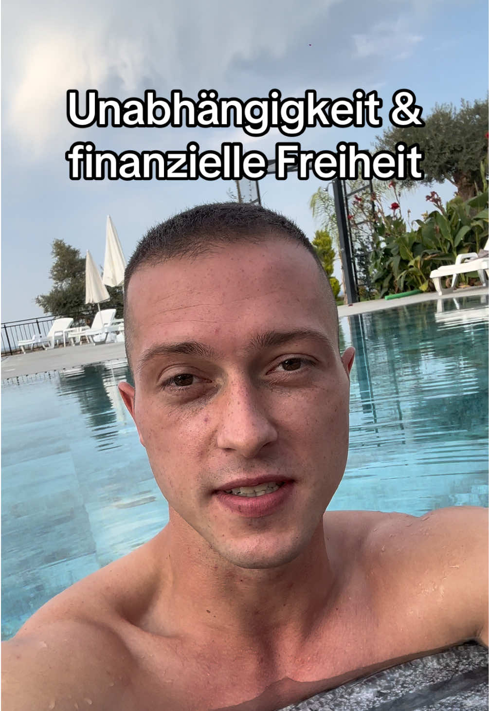 Der Schritt in die finanzielle Unabhängigkeit kann doch schneller kommen, als man denkt.  #finanziellefreiheit #finanzielleunabhängigkeit #mindset #passiveseinkommen 