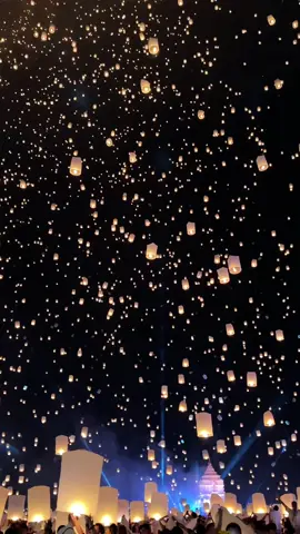 สวยจนน้ำตาไหล🌞#ยี่เป็งเชียงใหม่ #เชียงใหม่ 