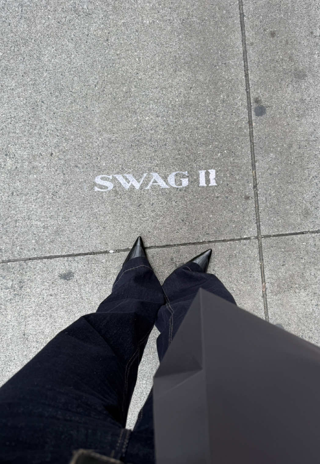 These @Showpo. jeans are easily top 3 purchases of the year. $40, 100% cotton. #fashiontiktok #denim #jeans #falloutfits #outfitinspo 