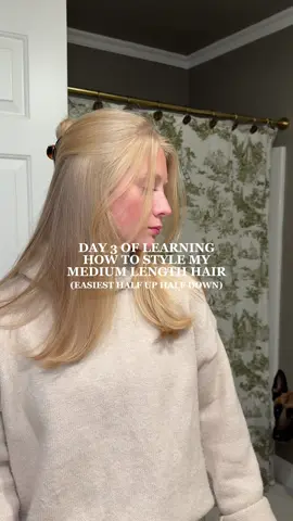 Literally takes 20 seconds and is SO cute  #hairstyletutorial #hairstyle #halfuphalfdown #hairtok #easyhairstyles  