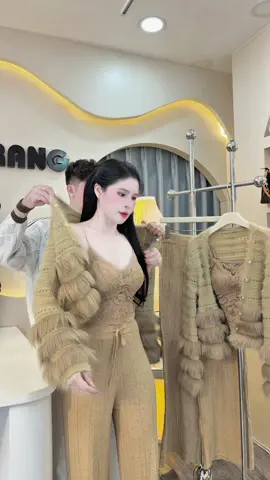 #trendingtiktok #xuhuongtiktok #moingaymotoutfit #thoitrangnu #xuhuong 